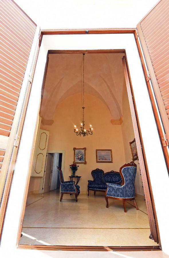 B&B Insula กัลลีโปลี ภายนอก รูปภาพ